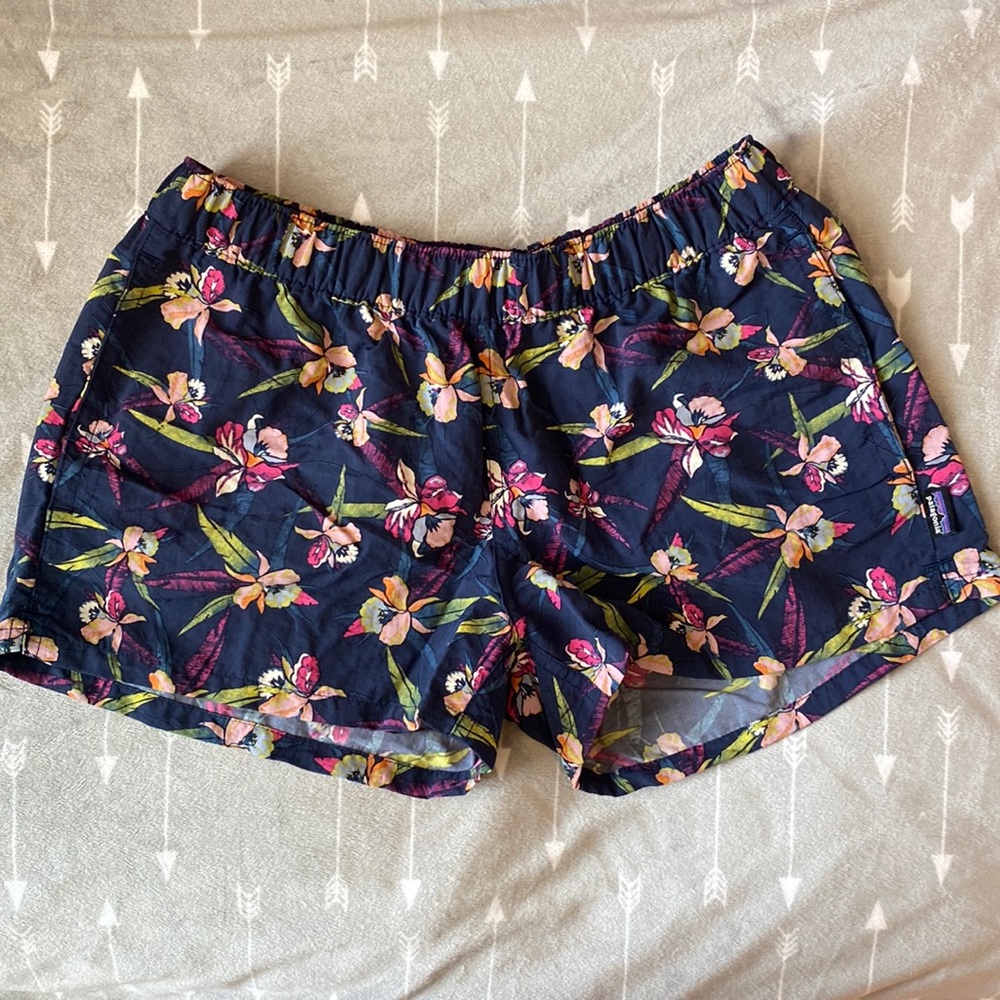 Patagonia Barely Baggies- Orchid Print Size Small